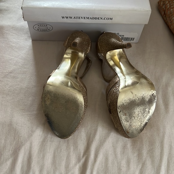 Steve Madden gold heels - Picture 5 of 5